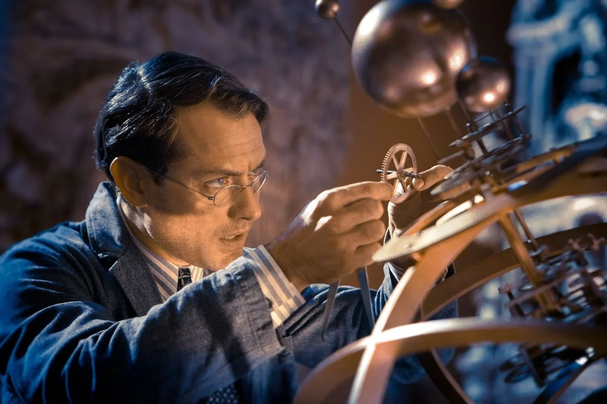 видеофильм часы. тиссот миссия невыполнима. хранитель времени кадры из фильма. видеофильм часы. изобретение хьюго кабре.