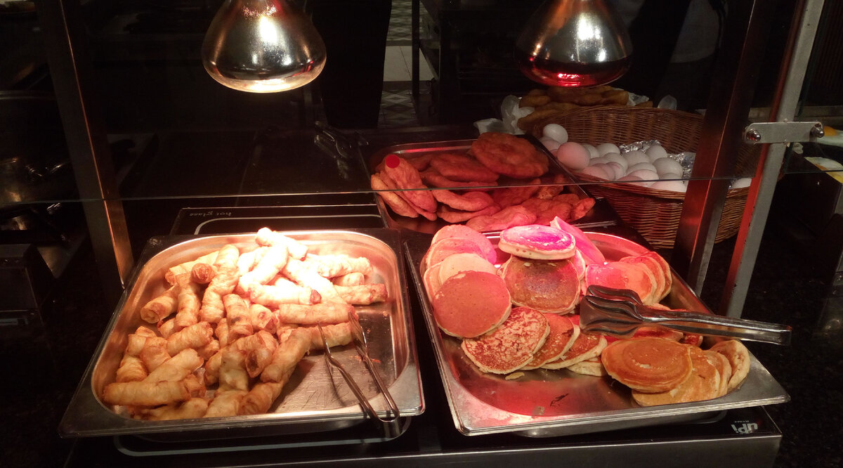 Фото сделаны автором в январе 2022 года в Royal hotels Side