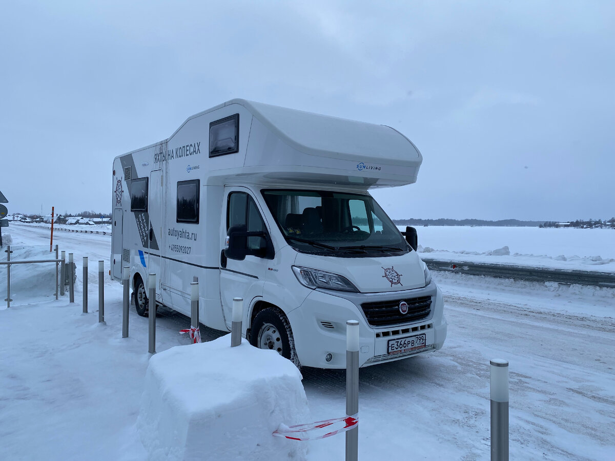 Unimog на 30 см короче и на 30 см выше, чем альковный Sun Living A70DK