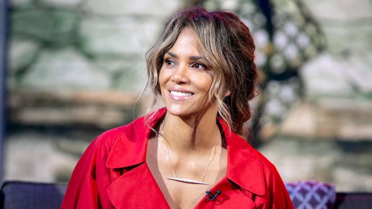 Холли Берри