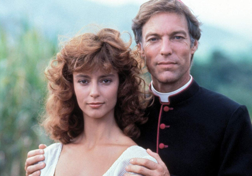 Главные роли в сериале достались Рэйчел Уорд и Ричарду Чемберлену. Фото: Pinterest