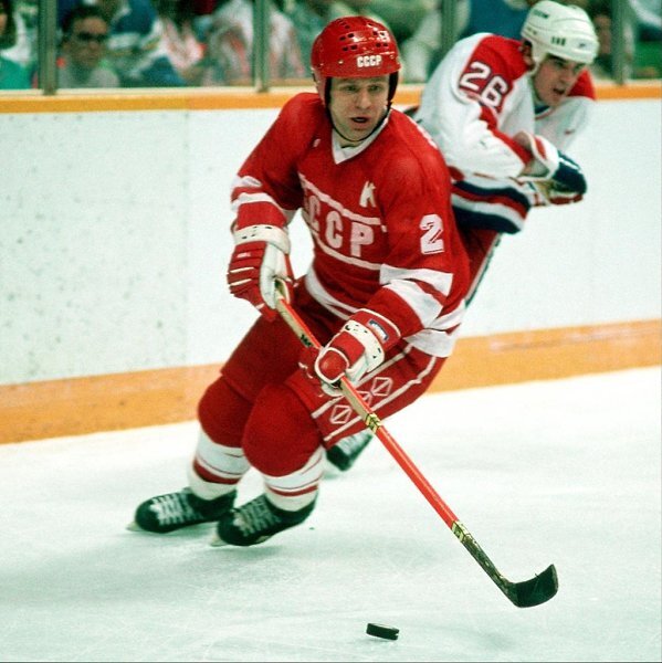 Изображение с яндекс.картинки (В.Фетисов на Олимпиаде 1988 г. Матч с США)