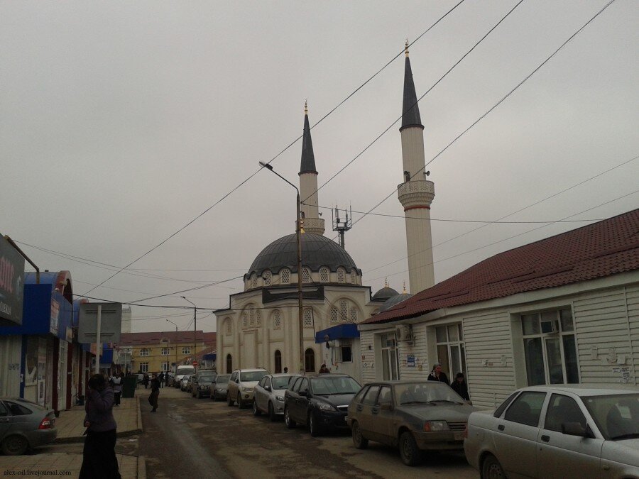 Мечеть на рынке в центральной части. 