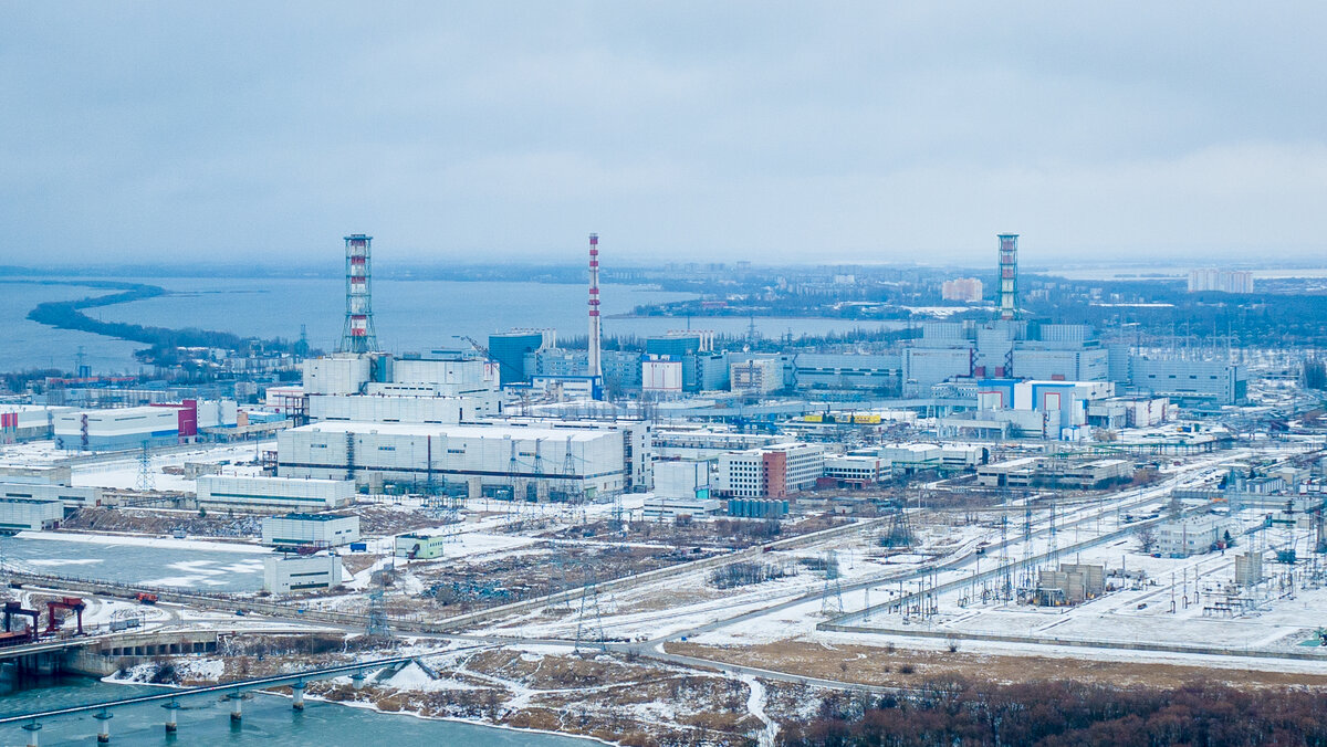 Какие промышленные предприятия есть в курчатове. Курчатов город АЭС. Курская АЭС 5 энергоблок. Курская АЭС 4 энергоблок. Курская АЭС энергоблок 2.