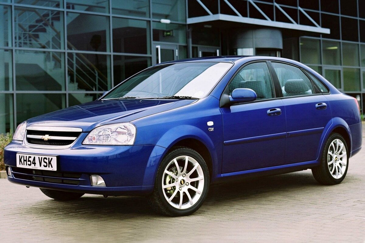 Chevrolet Lacetti.