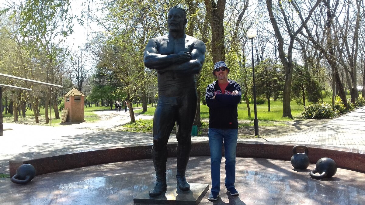 Поддубного 15. Лебедев тренер по борьбе ростов на дону. Иван поддубный рост. Колледж мггэу волгоград. Волгоградский филиал мггэу волгоград.