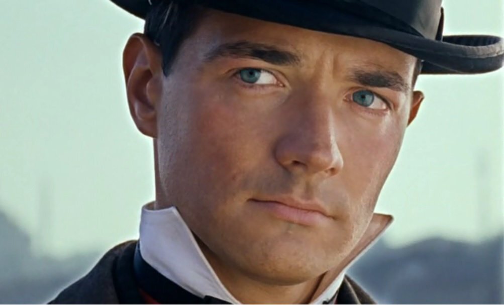 Все Фандорины хороши, но этот... =)