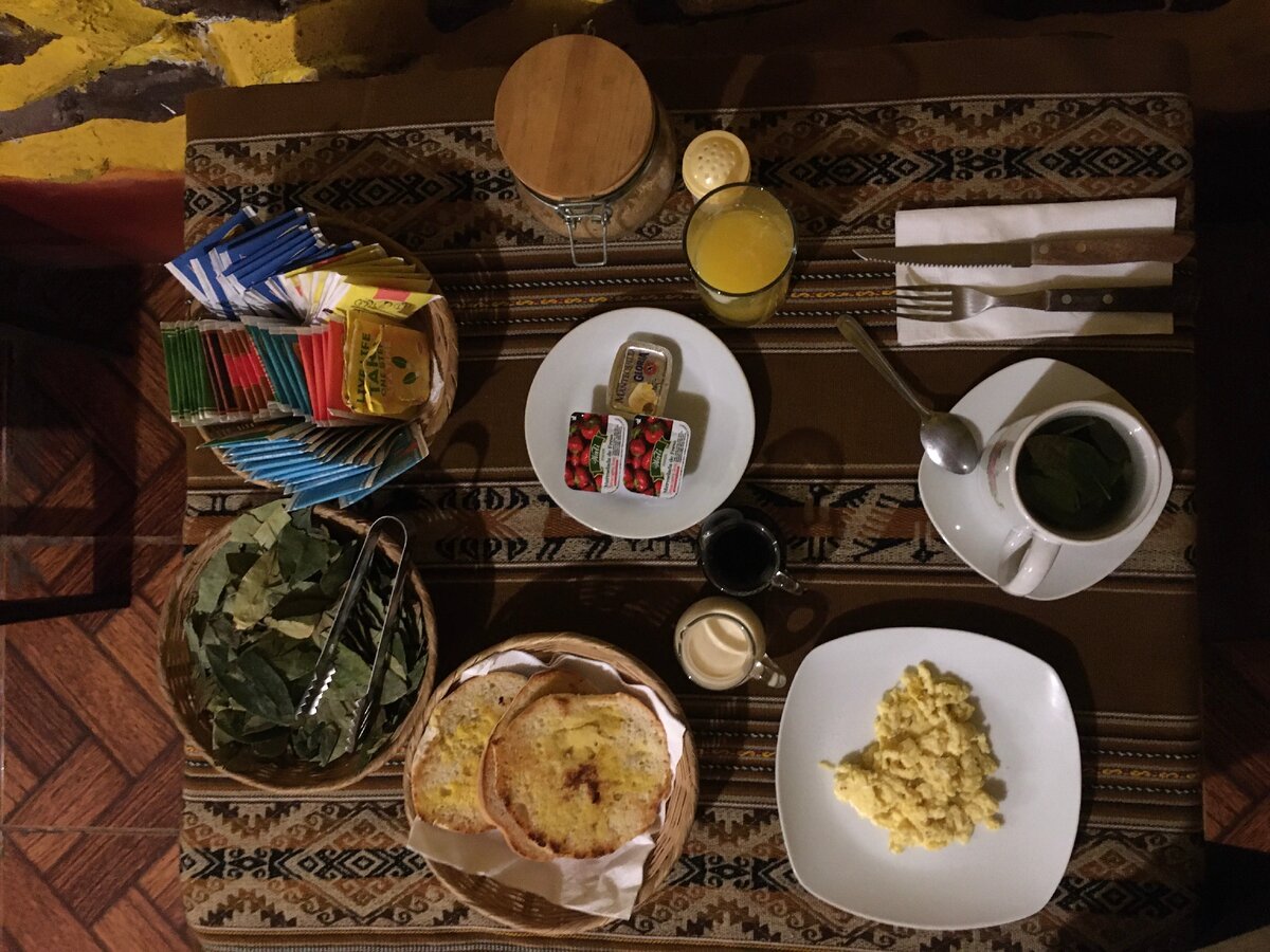Завтрак в Ольятайтамбо (Перу)