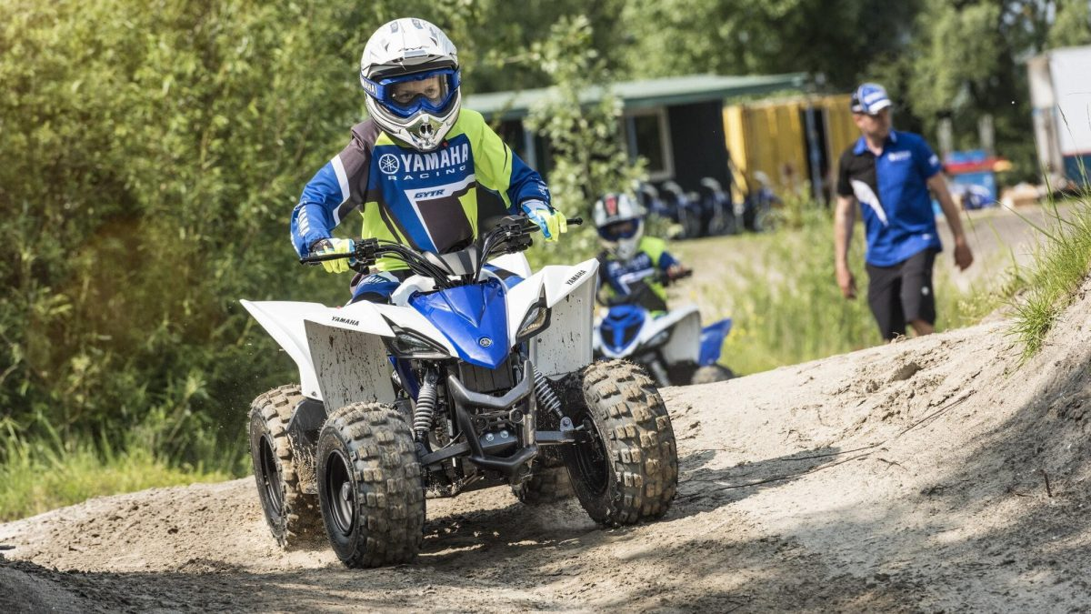 Со скольки можно кататься на детском квадроцикле. Yamaha YFZ 50. Квадроцикл. Квадроцикл подростковый. Квадроцикл для детей.