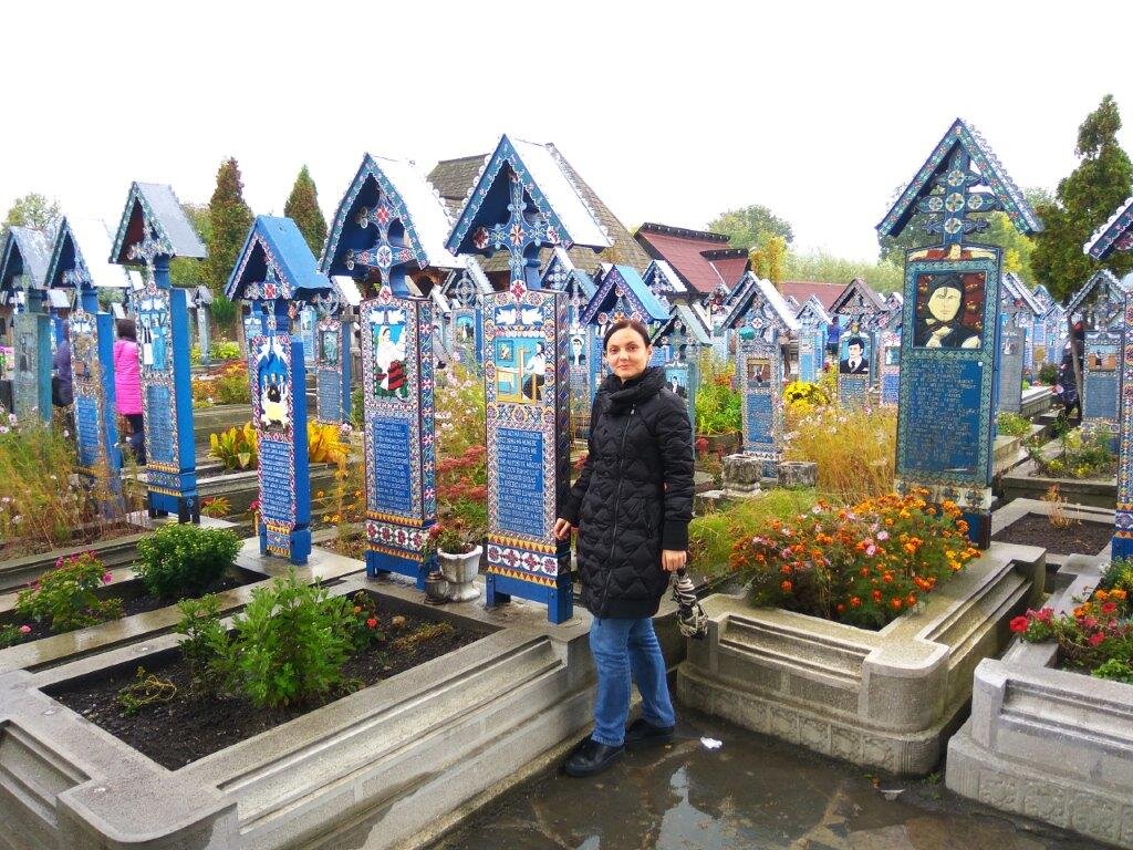 Веселое кладбище, село Сэпынца,  жудец Марамуреш, Румыния
