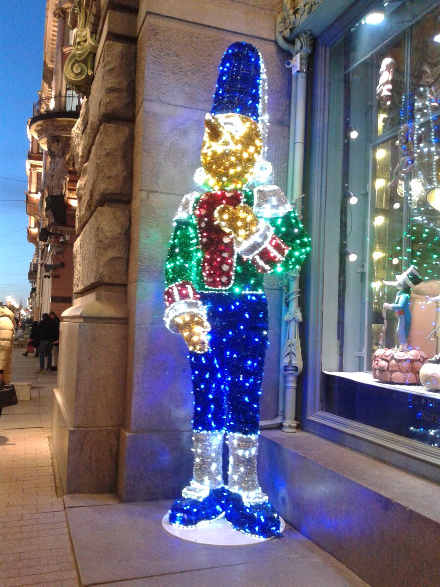 Новогодний Петербург. так и не написал серию статей об этом. фото автора