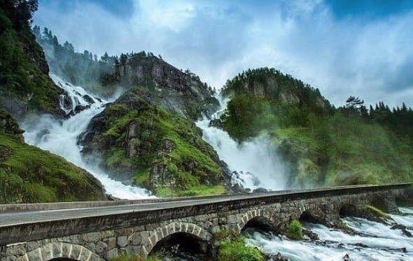 Водопад Лотефосс (Latefossen)