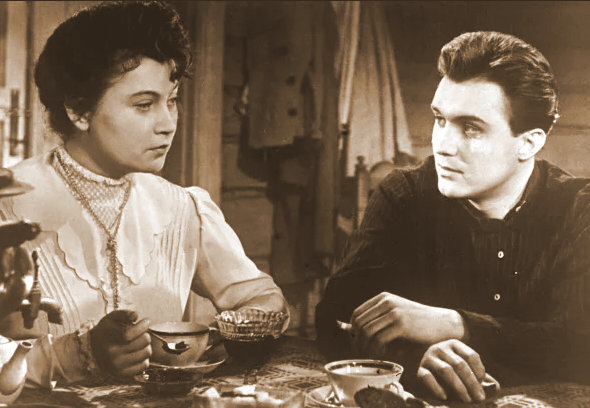 кадр из фильма «Первые испытания»