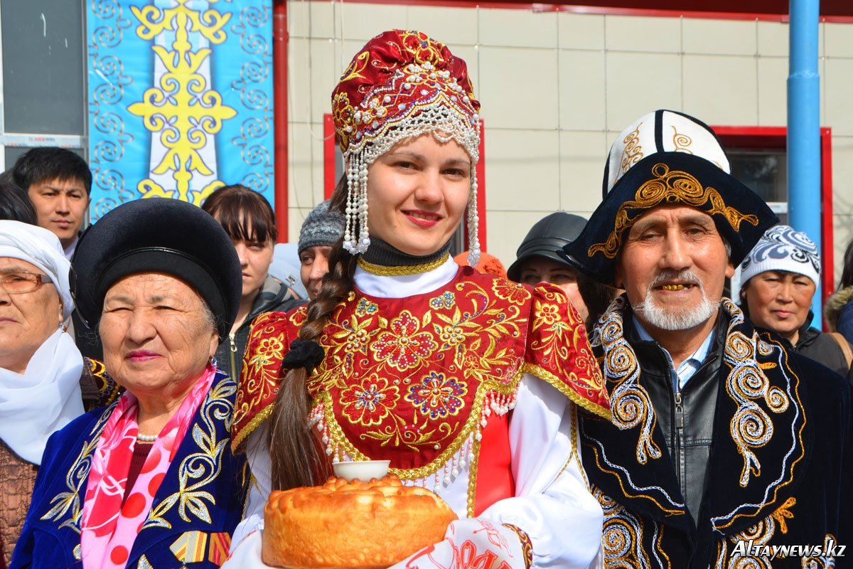 Казахский этнос. 1 Марта день Благодарения в Казахстане. Казахстан народ. Казахстан Национальность. День благодарности.