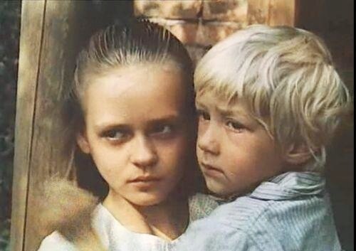 Очень люблю обсуждать фильмы, особенно советские, наполненные глубоким смыслом и душой.
К сожалению, сейчас такие #фильмы  почти не снимают. Даже слово "почти" можно не применять в данном случае.-8