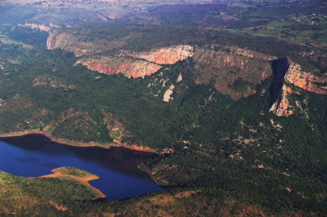 Озеро Фундудзи — озеро на северо-востоке Южно-Африканской республики