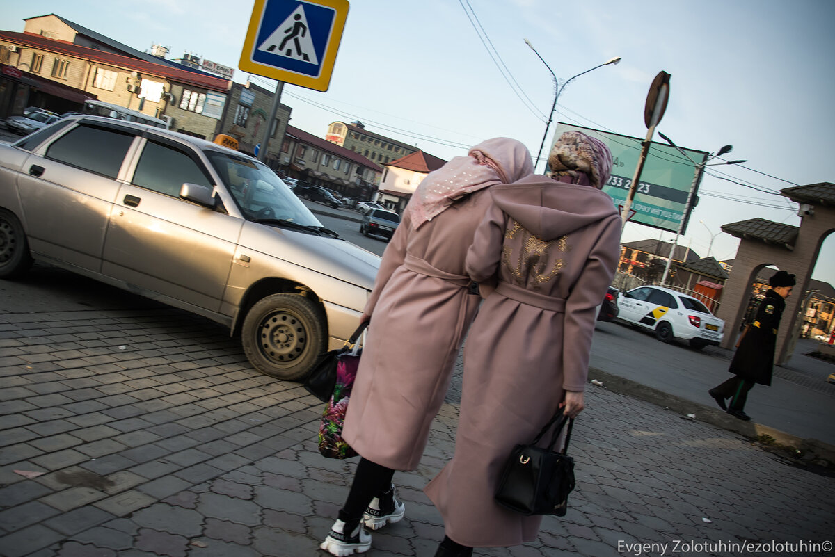 Как в Ингушетии берут вторую жену, а первой об этом не говорят, пока вторую  не приведут в дом | EZOLOTUHIN | Дзен