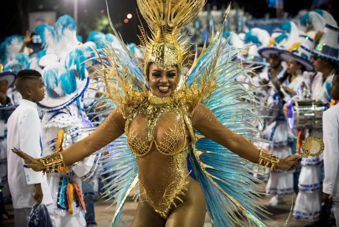Красивый и яркий макияж для бразильской вечеринки (видео)