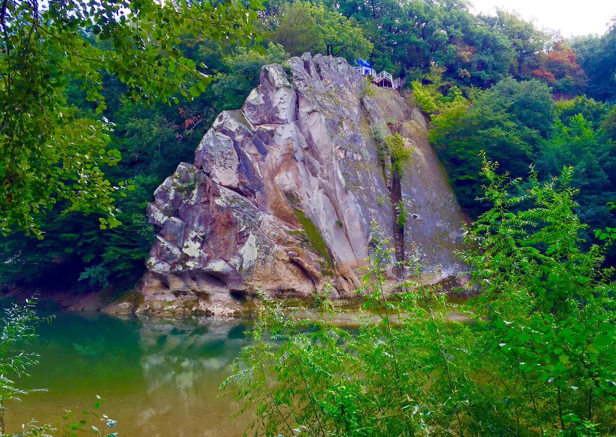 Скала Петушок