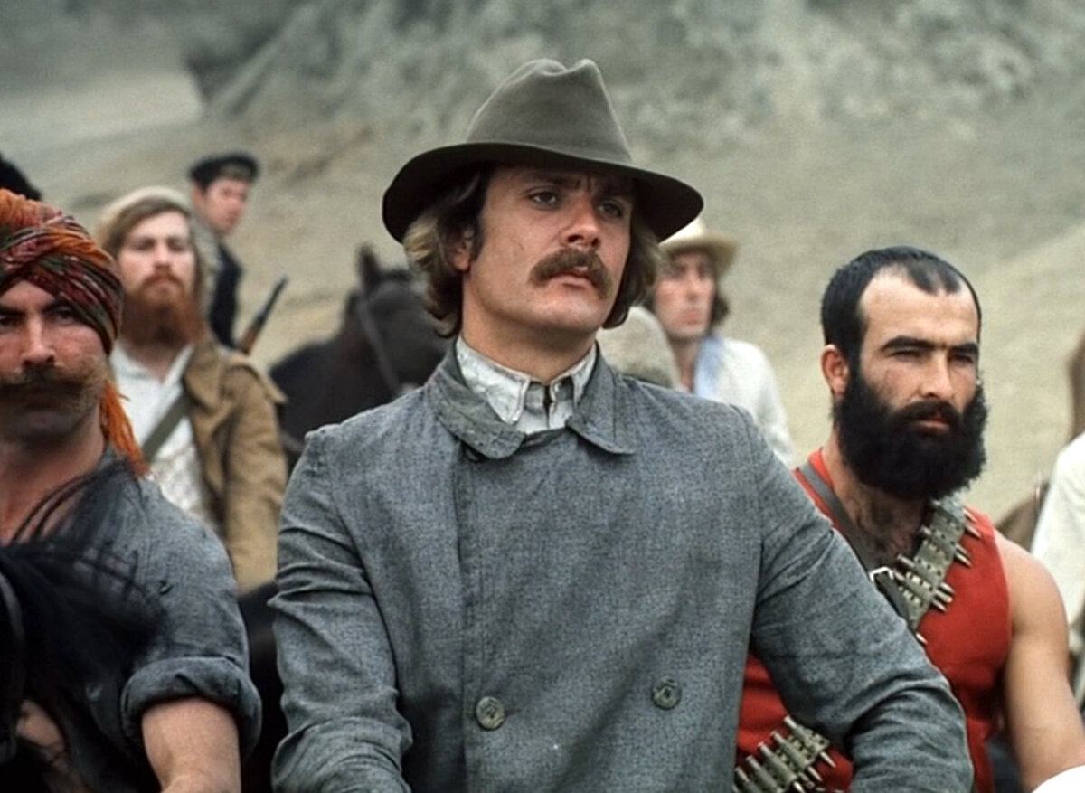 Кадр из кинофильма "Свой среди чужих, чужой среди своих", 1974 г., режиссер Никита Михалков, сценаристы Никита Михалков, Эдуард Володарский, композитор Эдуард Артемьев (скриншот)