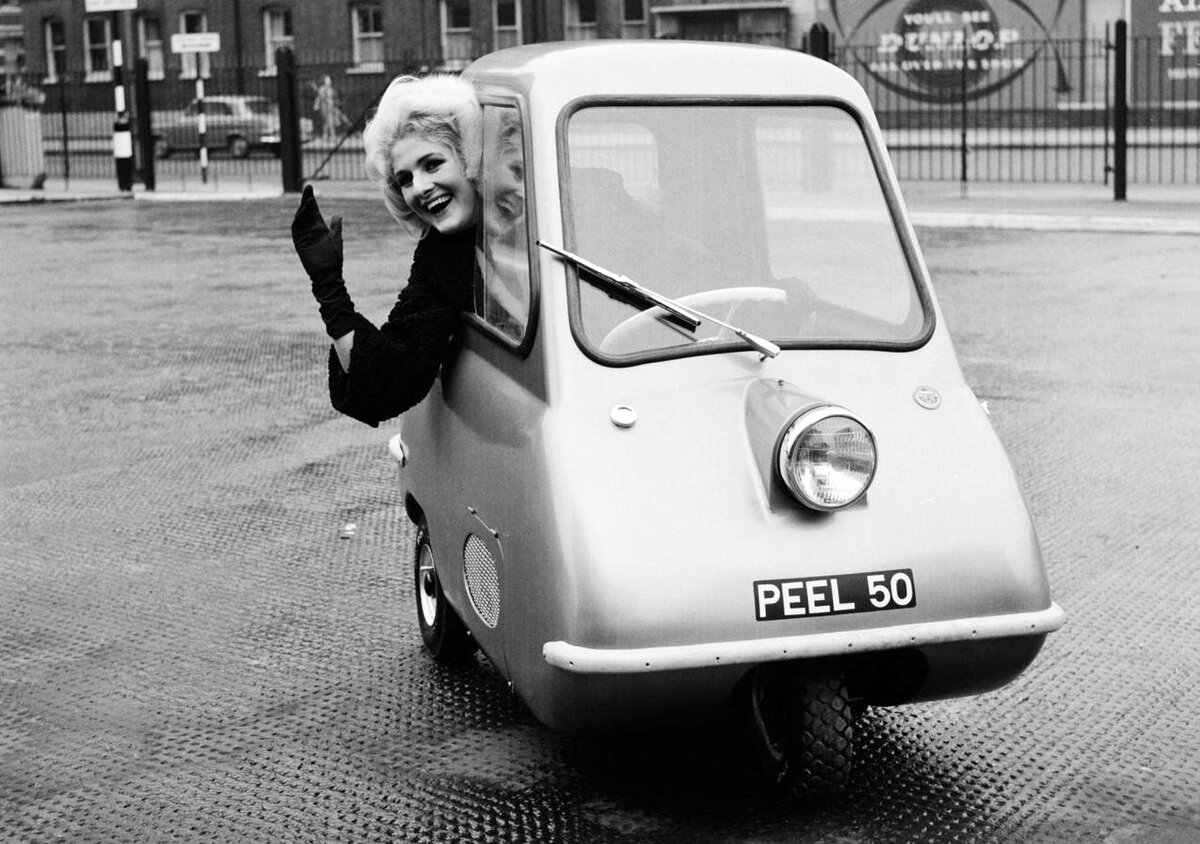 Самый маленький автомобиль в мире Peel p50