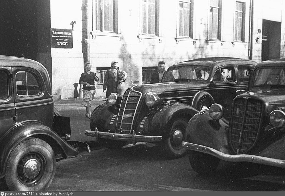 Улицы москвы 1930 годов. ГАЗ м1 НКВД. ЗИС 101. ЗИС-101 такси. ГАЗ-м1 ЗИС-101.