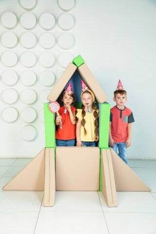 Ракету на фото можно построить из элементов конструктора Магматик