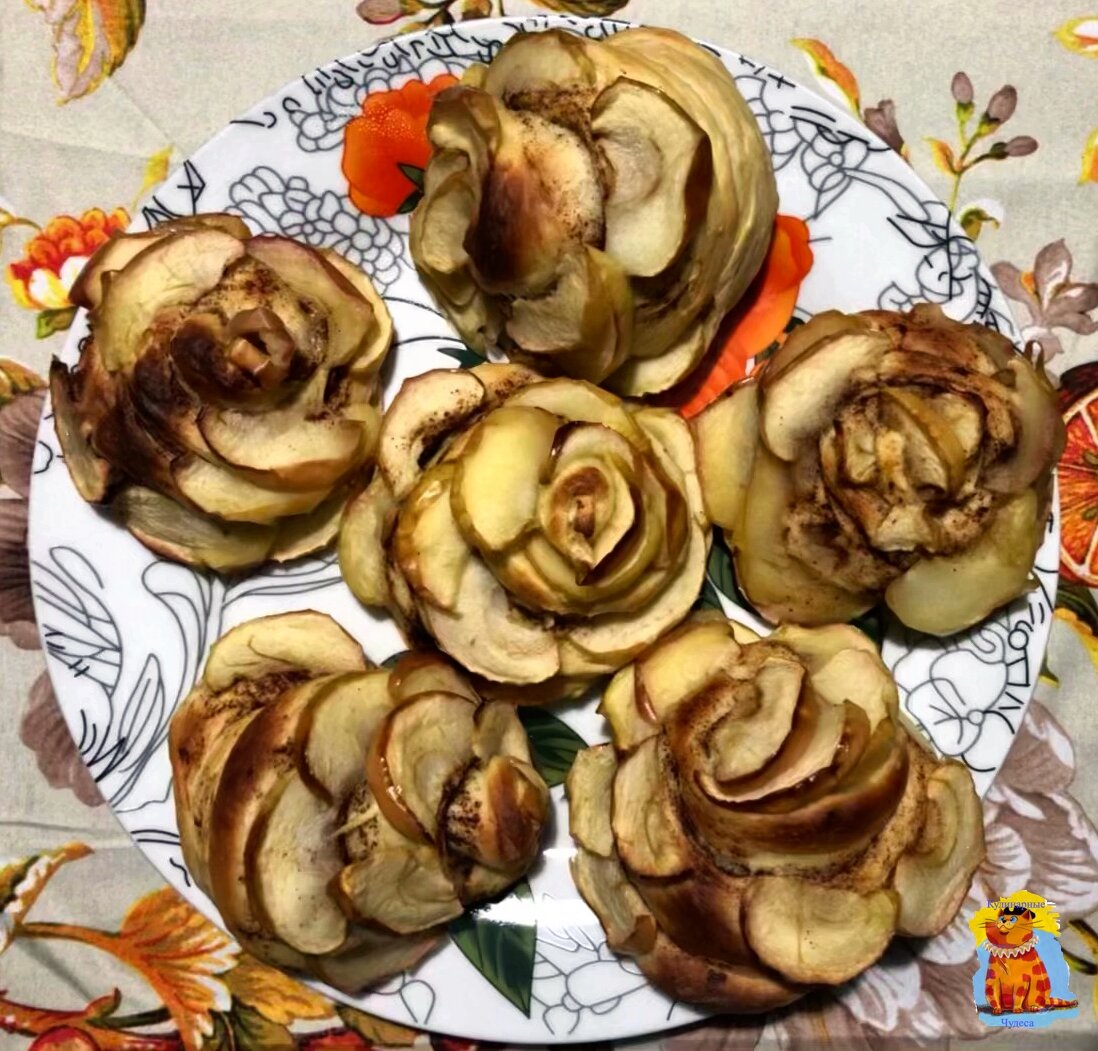 Десерт «розы из яблок»