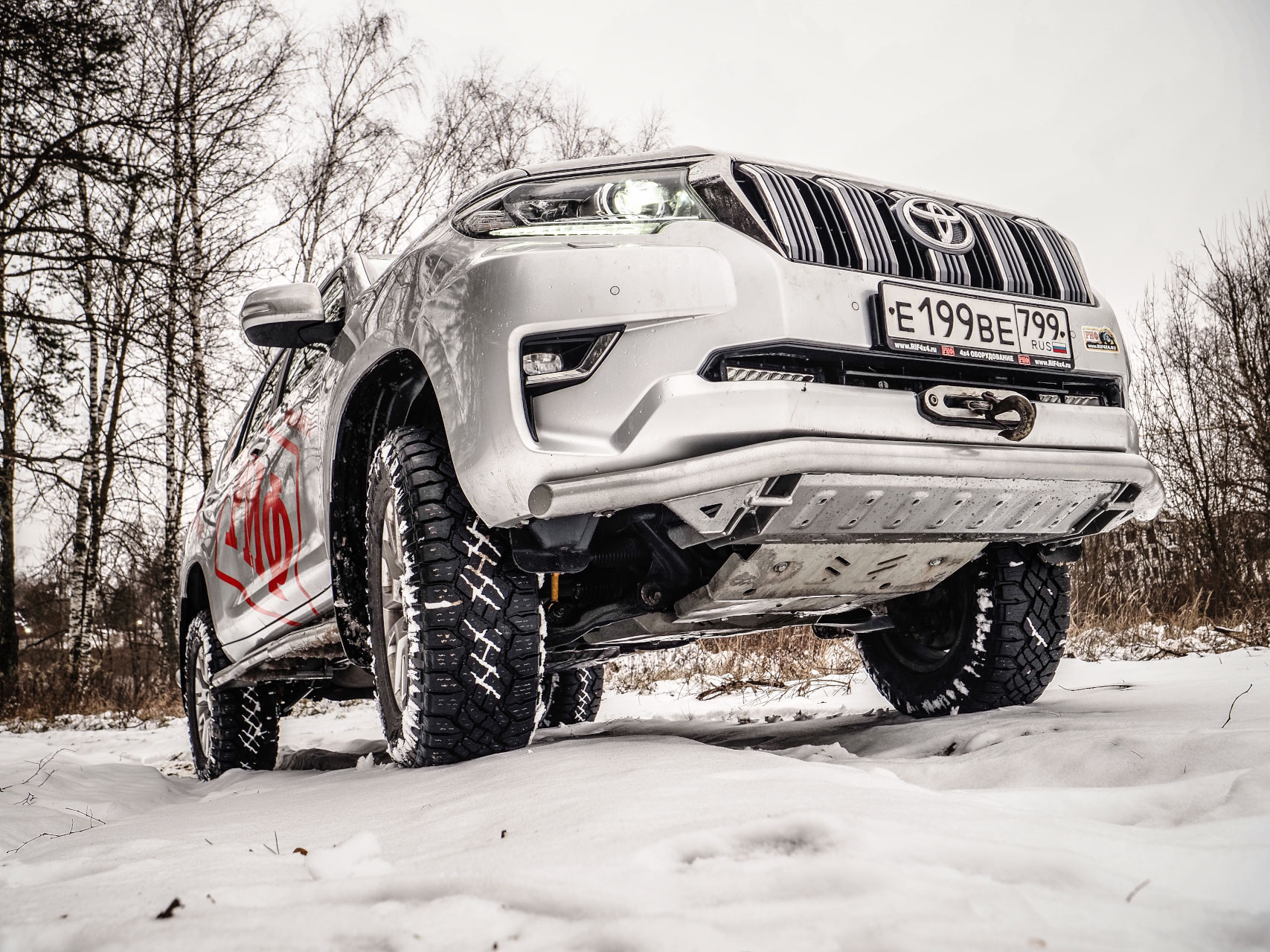 Тюнинг Toyota Land Cruiser Prado: силовая защита переднего бампера5
