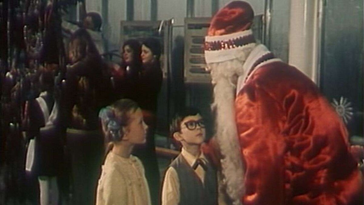 Кадр из фильма "Новогодние приключение Маши и Вити", 1975г.