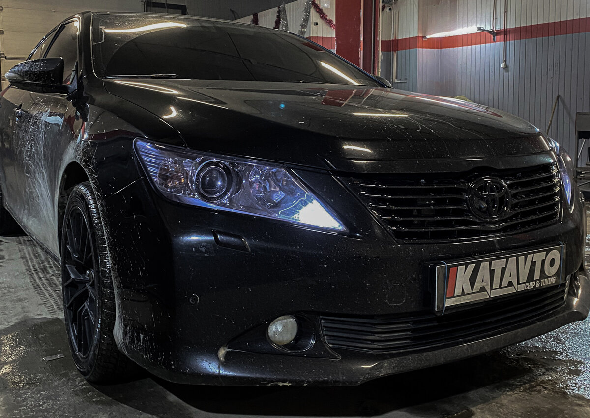 Toyota Camry 3.5 2013 чип-тюнинг Stage1 Обратился к нам клиент на Toyota Camry 3.5 2013-го года. Пожелание клиента увеличить динамические показатели до Stage1. Классическая задача для данного автомобиля. Возможность чипа для этого мотора кроется в первую очередь в дефорсировании его под налог в РФ.