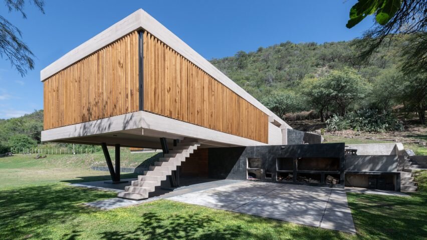 Источник изображения - https://static.dezeen.com/uploads/2022/01/luyaba-house-barrionuevo-villanueva-arquitectos-argentina_dezeen_2364_col_47-852x479.jpg