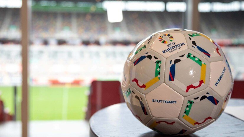   globallookpress.com BEAUTIFUL SPORTS/Kenny Beele