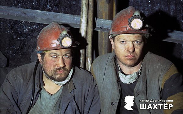 Фото автора. Комбайнёр и звеньевой. Снимок не имеет прямого отношения к истории, а лишь косвенно иллюстрирует публикацию.