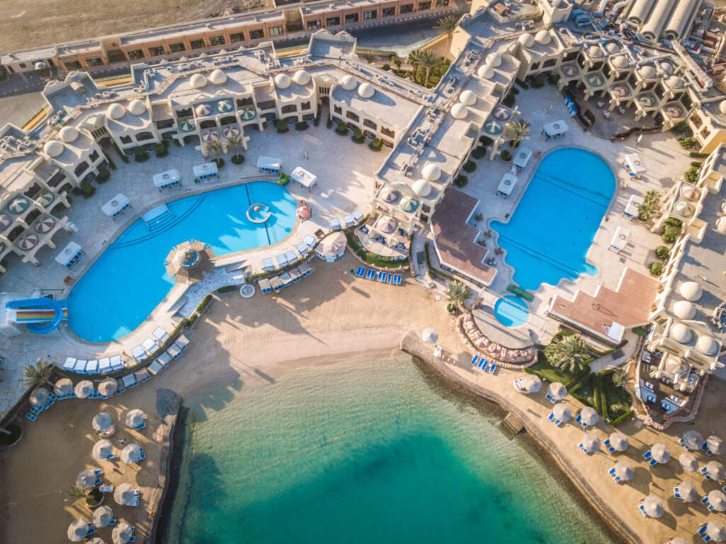 Hadsan cove resort
