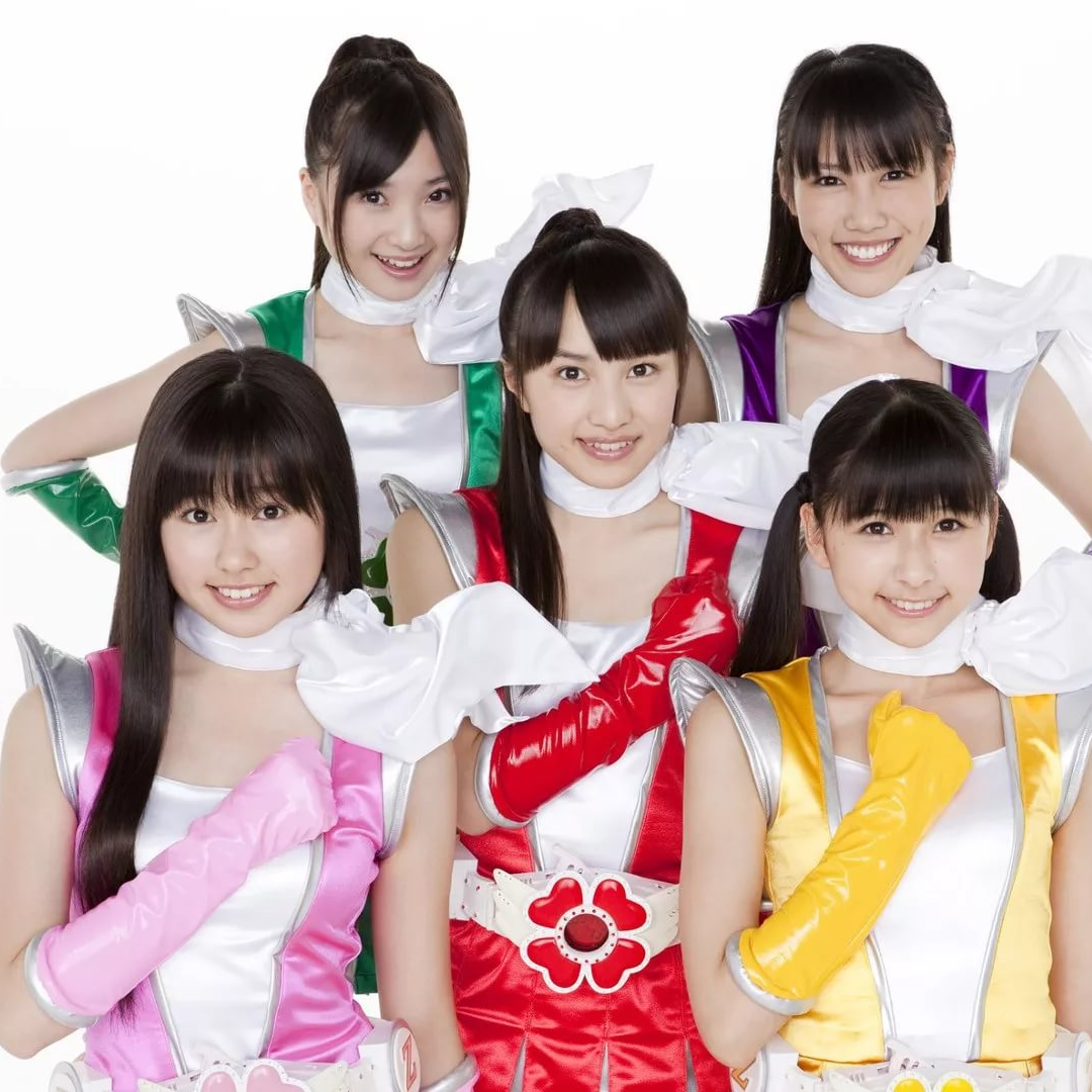 Музыку группы Momoiro Clover Z тоже можно назвать термином «дэмпа»
