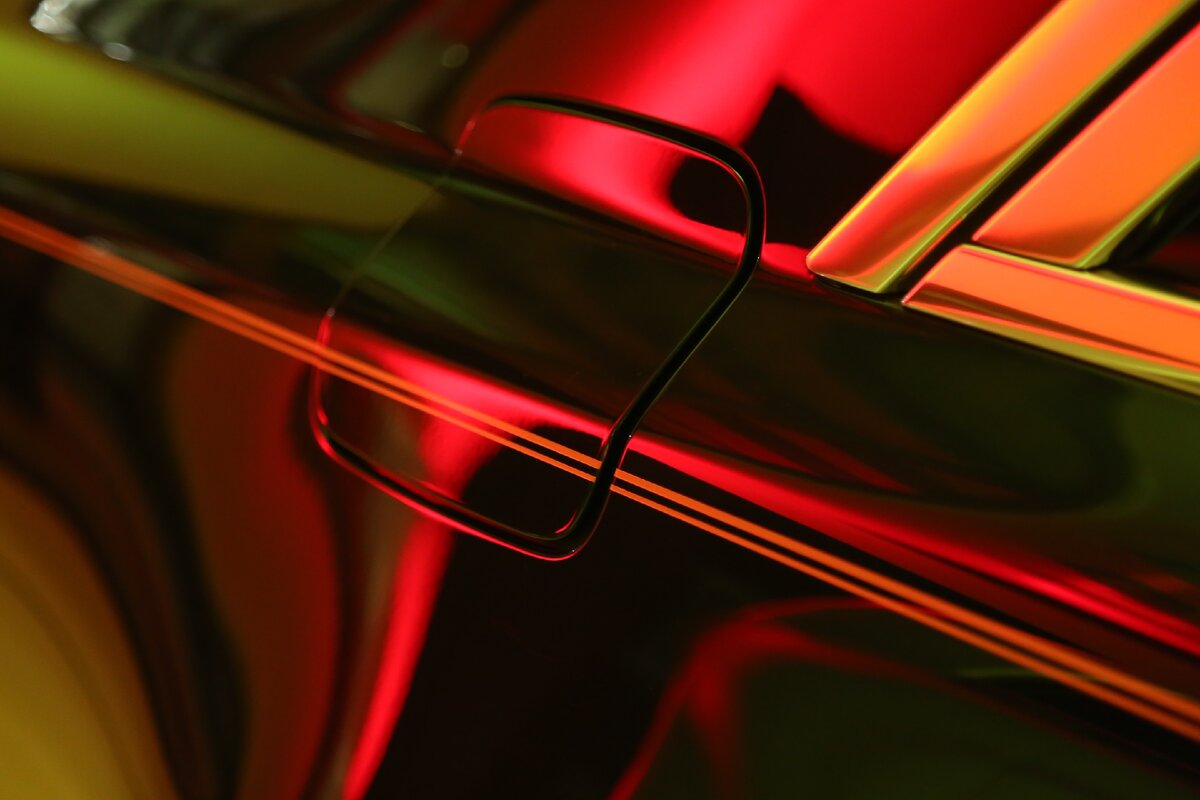 Скрытый лючок бензобака 