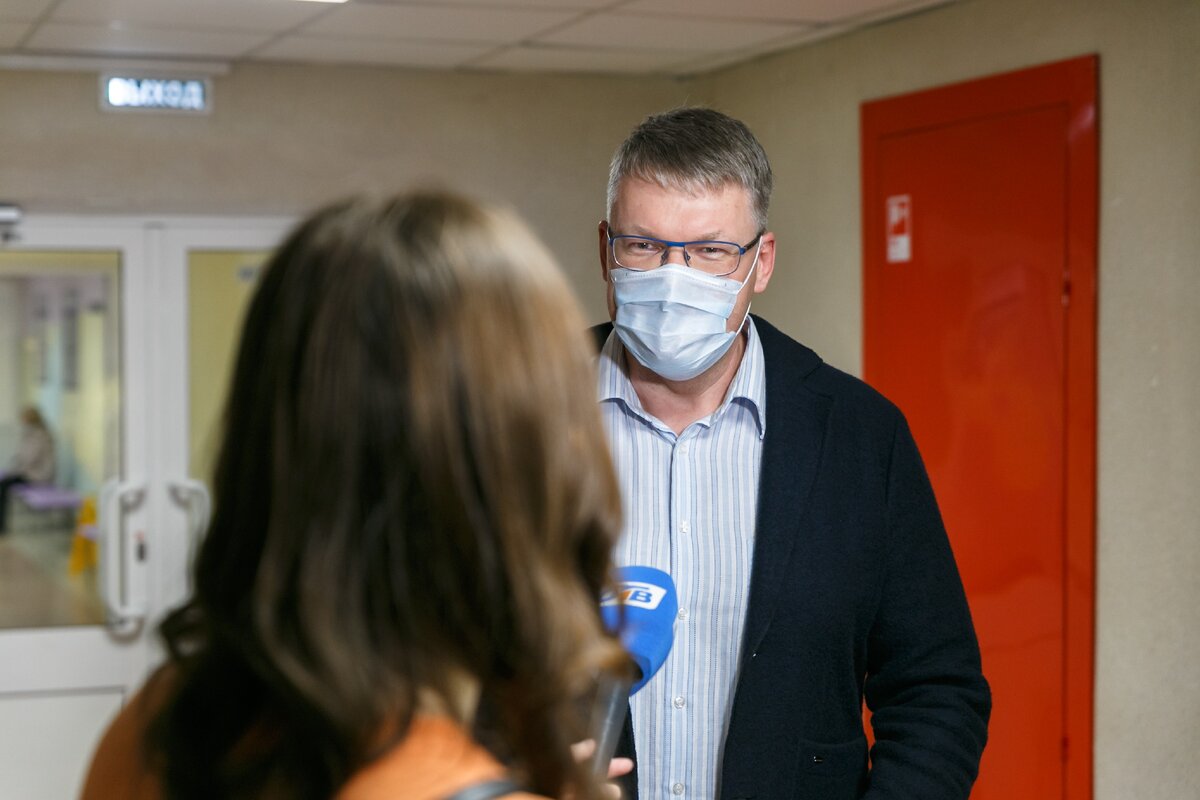 – В России сохраняется весьма непростая эпидемиологическая обстановка. Большая эмоциональная и физическая нагрузка в подобных ситуациях ложится на плечи медиков. Поэтому, когда компания «Ниагара» вышла с просьбой поддержать проект, мы с удовольствием откликнулись и активно включились в работу по его реализации. - рассказал заместитель министра здравоохранения Челябинской области Евгений Ванин.