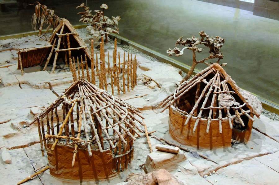 Фото взято на сайте: https://fregataero.ru/stati/dostoprimechatelnosti/1322-neoliticheskaya-derevnya-banpo