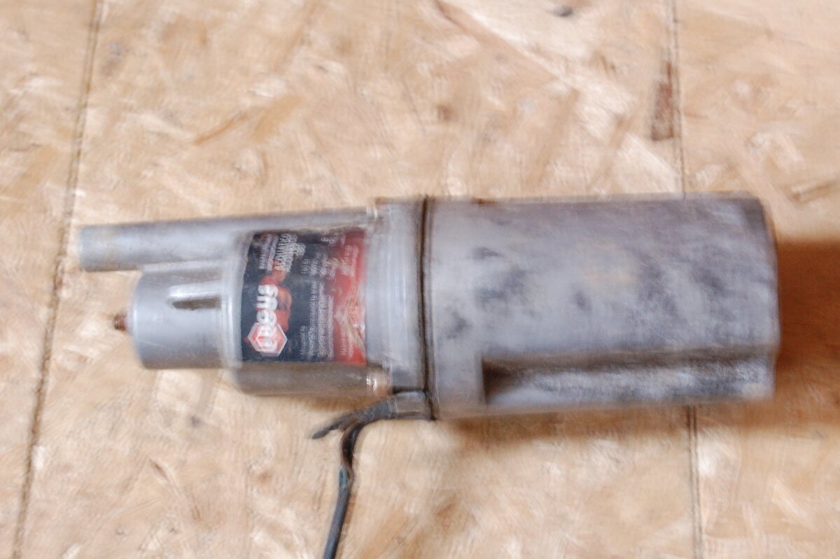 Вибрационный насос - вид с похмелья (шутка)