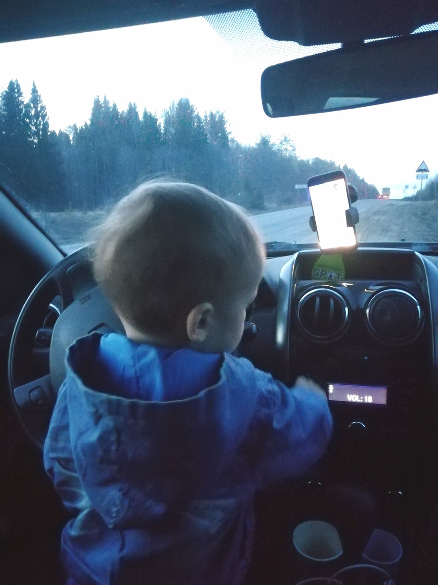 Водитель домчал нас быстро и с комфортом)) 