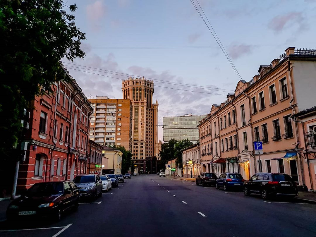 Московский узнавать. Зацепа. Улица зацепы. Подмосковье уютные улицы. Москва зацепа.