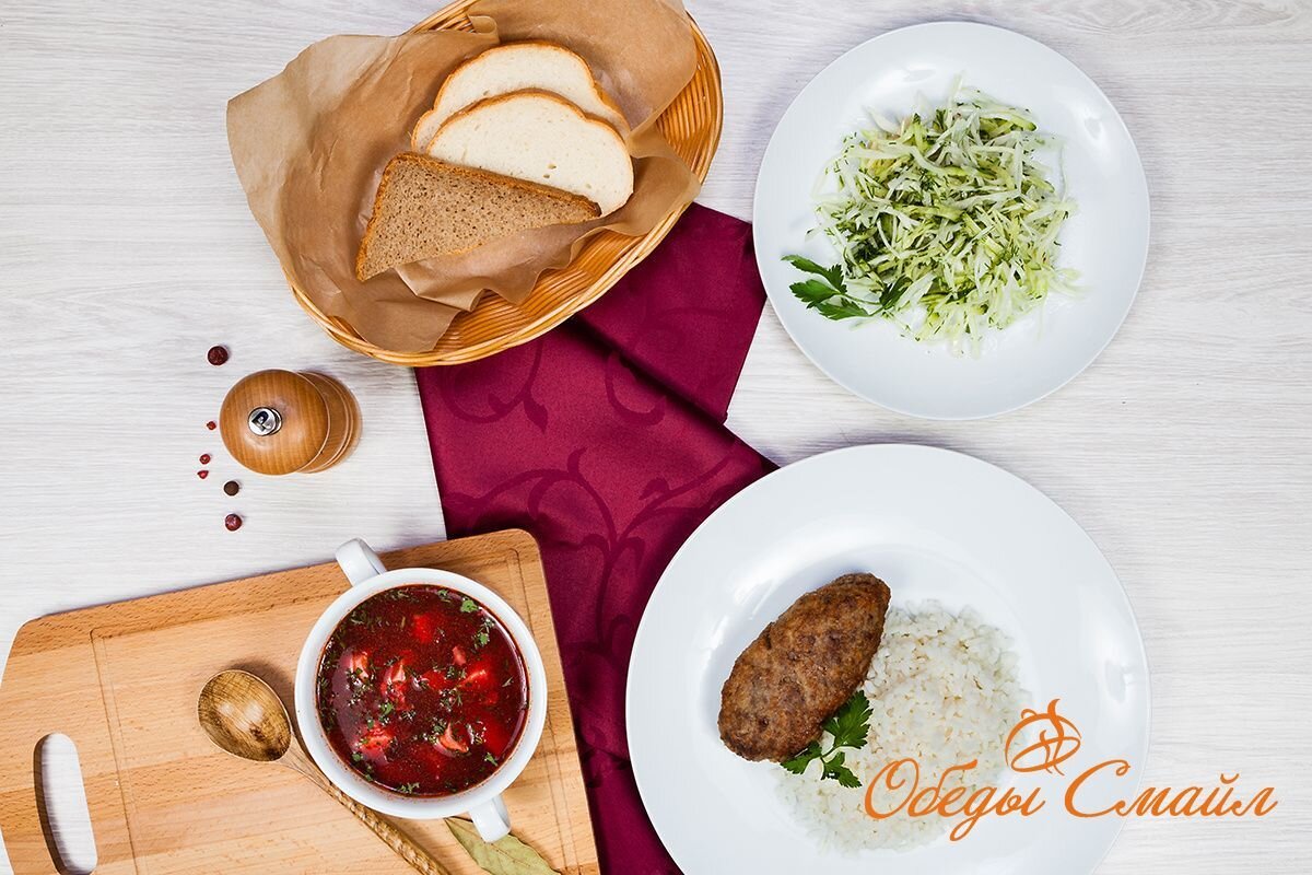 Горячие обеды. Комплексные обеды с доставкой смайл. Комплексные обеды с доставкой. Смайлы обед фото. Обед на вынос.