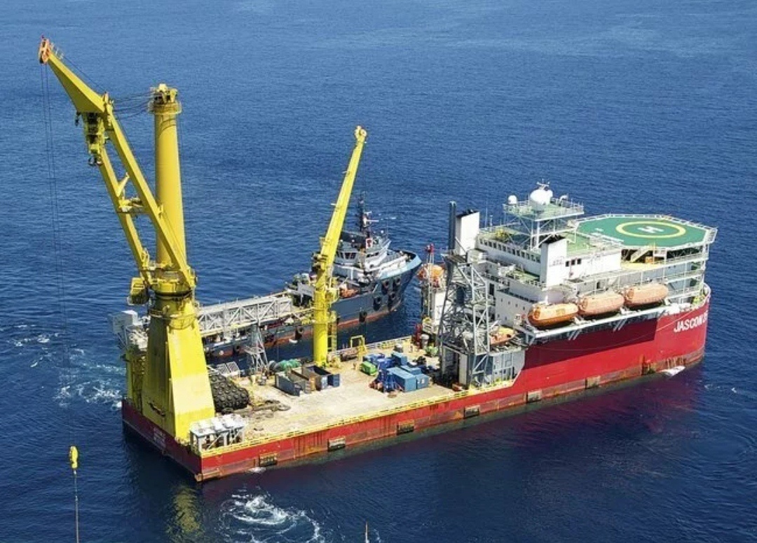 "Академик Черский"