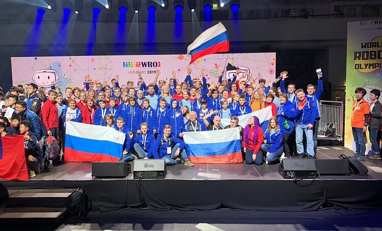 Сборная России на Всемирной робототехнической олимпиаде WRO-2019