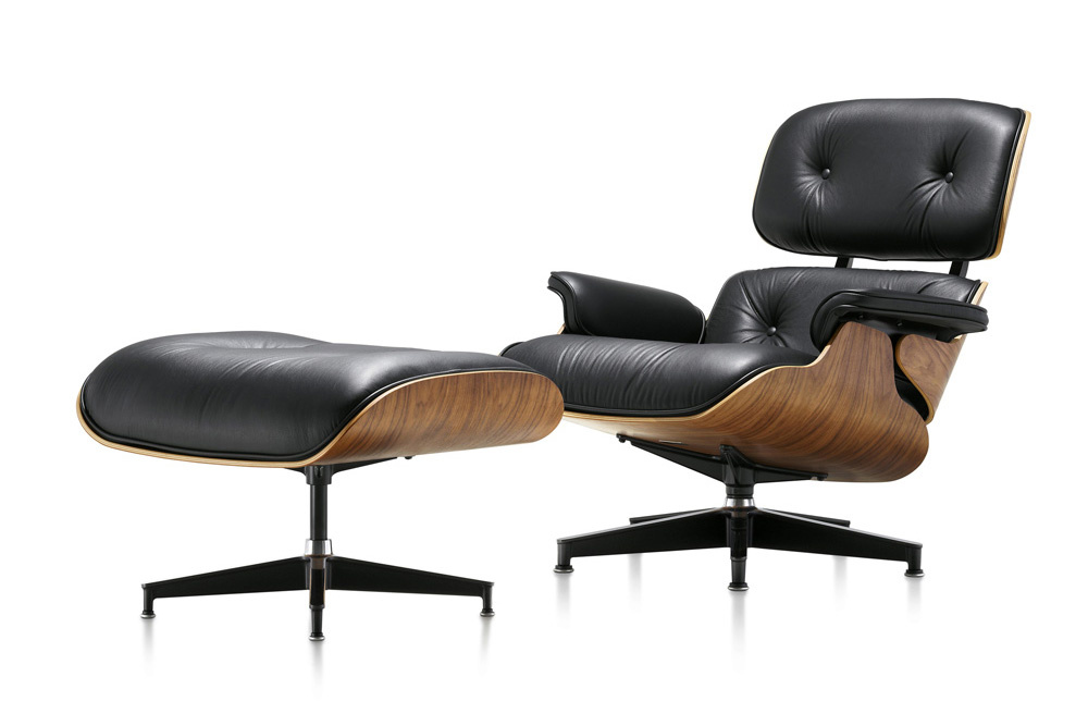 Кресло и пуфик для ног Eames, Vitra