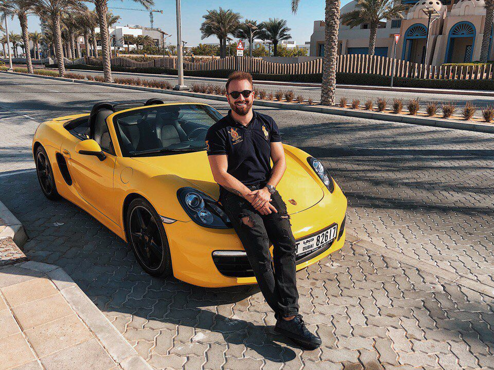 ютуб миллионер. ютуб миллионер. картинки биткоин миллионер. миллионер. миллионер на ютубе.