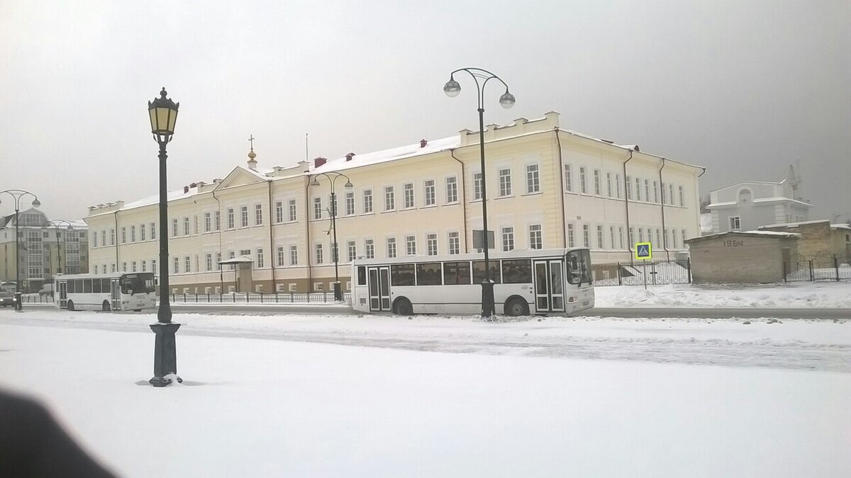 Хорошо сохранившееся губернское административное здание