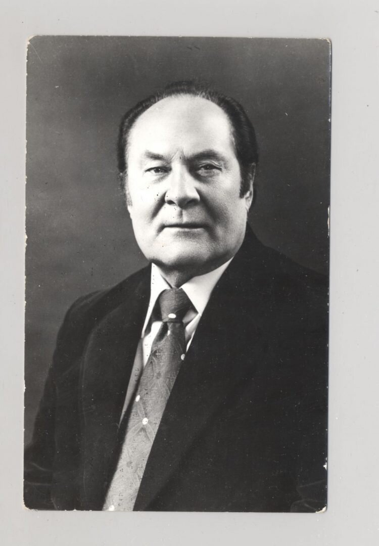 Милаев муж галины. Милаева брежнева. Милаева брежнева. Милаева брежнева. Первый муж галины брежневой.