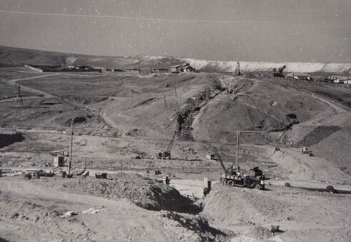 Подготовка основания плотины Симферопольского "моря"... 1953 г.